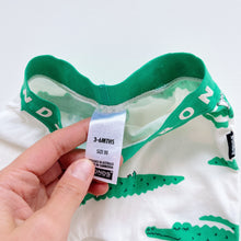 Load image into Gallery viewer, Bonds Pants Green Crocs (3-6m)
