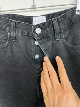 Load image into Gallery viewer, Calvin Klein Mini Skirt Black Denim (W29)
