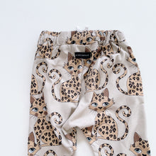 Load image into Gallery viewer, Dear Sophie Organic Leopard Set *tagged bigger (6y)
