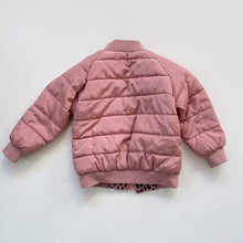 Load image into Gallery viewer, HUX Reversible Puffer Jacket Blush/ Leopard Print (4y)
