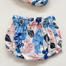 Load image into Gallery viewer, Country Road Floral Bloomers + Matching Head Band (1y)
