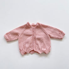 Load image into Gallery viewer, Gorgeous Handmade Lambswool Cardigan Peach (0-3m)
