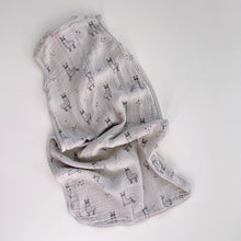 Load image into Gallery viewer, Plum Muslin Summer Sleeping Bag 0.3 TOG Llamas (3-12m)
