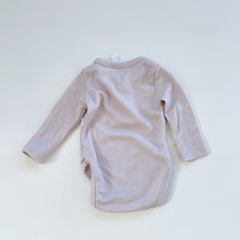 Load image into Gallery viewer, Burrow &amp; Be Merino/Bamboo Bodysuit Grey (0-3m)
