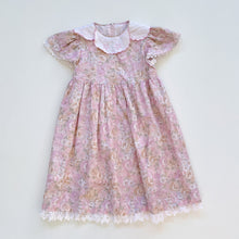 Load image into Gallery viewer, Beautiful Vintage Floral Dress (6y)
