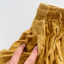 Load image into Gallery viewer, Pumpkin Patch Skirt Mustard (7y)
