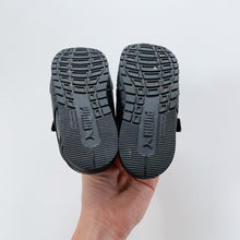 Load image into Gallery viewer, Puma Black Velcro Sneakers (EU24/ UK7/ US8c/ 15cm)

