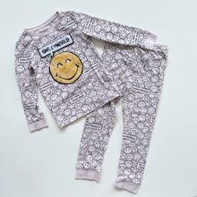 Load image into Gallery viewer, Smiley World PJs (5y)
