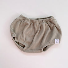 Load image into Gallery viewer, Bobby G. Green Shorts Rib (12-18m)
