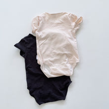 Load image into Gallery viewer, Bonds Organic Singlet Bodysuit Bundle 2x (0-3m)
