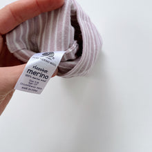 Load image into Gallery viewer, Merino Hat Stripe (3-6m)
