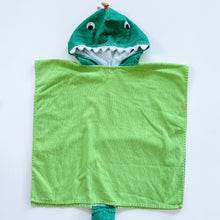 Load image into Gallery viewer, Green Shark Beach/Swim Towel (2-4y)
