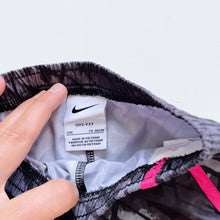 Load image into Gallery viewer, Nike Dry-Fit Shorts (12m)
