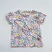 Load image into Gallery viewer, Cotton On Floral Kindy Tee (5y)
