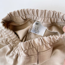 Load image into Gallery viewer, Uniqlo Shorts Tan (12-18m)

