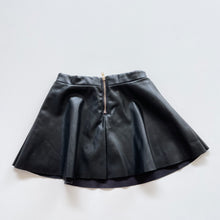 Load image into Gallery viewer, H&amp;M Faux Leather Black Skirt (4-5y)
