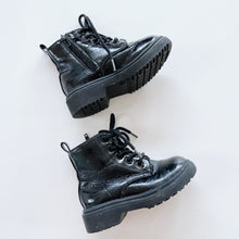 Load image into Gallery viewer, Target Combat Boots Black (UK8/ US9c/ EU25/ 15.5cm)
