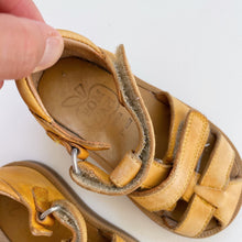 Load image into Gallery viewer, Pom D'api Sandals Orange (EU20-21)
