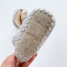 Load image into Gallery viewer, Sheepskin Slippers Grey (EU23/14cm inner)
