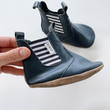 Load image into Gallery viewer, Bobux Soft Soles Booties Navy (L/ EU20/ UK3.5/ US4.5)
