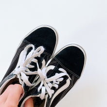 Load image into Gallery viewer, Vans Leather Sneakers | Black (US3/UK 2.5/ EU34/ 21cm)
