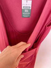 Load image into Gallery viewer, Envie de Fraise Breastfeeding/ Maternity Dress Berry NEW (L/XL)
