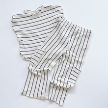Load image into Gallery viewer, Cotton On Stripe Set (6y)
