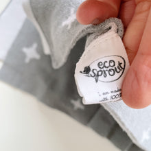 Load image into Gallery viewer, Eco Sprout Cotton Knit Blanket Grey / Crosses (120cm x 100cm)
