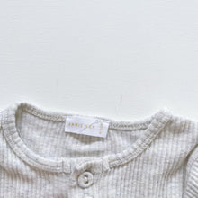 Load image into Gallery viewer, Jamie Kay Organic Bodysuit Oatmeal Marle (6-12m)
