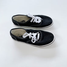 Load image into Gallery viewer, Vans Black Canvas (UK13.5 / US1/ EU31.5)
