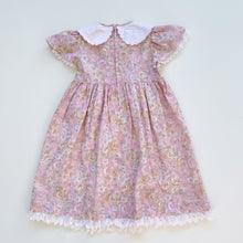 Load image into Gallery viewer, Beautiful Vintage Floral Dress (6y)
