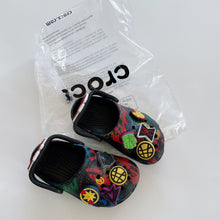 Load image into Gallery viewer, Crocs Marvel Shoes and Charms Avengers (C7)
