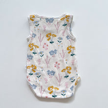 Load image into Gallery viewer, BABU Organic Singlet Bodysuit Flowers (3-6m)
