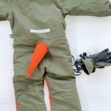 Load image into Gallery viewer, XTM Rugrats II Kids One Piece Snow Suit Green/Orange + Gloves (4y)
