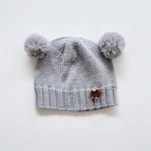 Load image into Gallery viewer, Handmade Wool Pom Ppm Hat Grey (1-2y)

