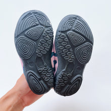 Load image into Gallery viewer, Surf Zone Beach Shoes Mermaid Tails Pink (7)
