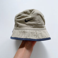 Load image into Gallery viewer, Nike Bucket Hat Khaki (1-3y)
