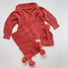Load image into Gallery viewer, Nature Baby Knitted Set Salmon 3x (4y)
