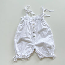 Load image into Gallery viewer, Stunning Château de Sable Paris Romper White Textured (1y)
