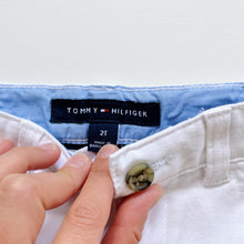Load image into Gallery viewer, Tommy Hilfiger Pants White NEW (2y)
