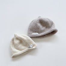 Load image into Gallery viewer, Weebits Merino Beanie Bundle 2x (3-6m)
