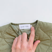 Load image into Gallery viewer, Wabi Sabi Saachi Suit Quilt Set Green (4y)
