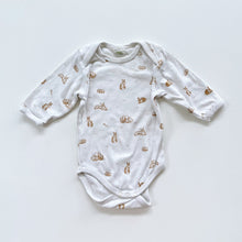 Load image into Gallery viewer, Nature Baby Organic Bodysuit Bunnies (3-6m)
