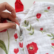 Load image into Gallery viewer, Little Unicorn Cotton Muslin Sleeping Bag Red Poppies 1.0 tog (12-18m)
