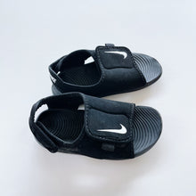 Load image into Gallery viewer, Nike Sandals Black (UK9)
