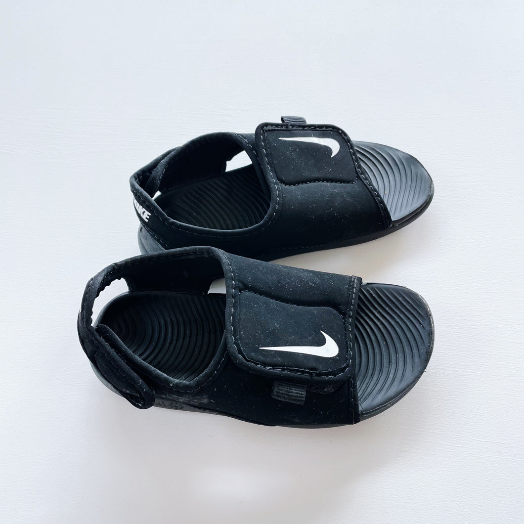 Nike Sandals Black (UK9)