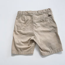 Load image into Gallery viewer, H&amp;M Dress Shorts Sand (5-6y)
