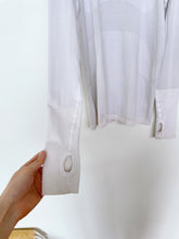 Load image into Gallery viewer, Lululemon Super Swiftly Long-Sleeve Shirt White  (Lulu 6 = women S)
