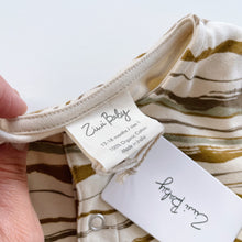 Load image into Gallery viewer, Ziwi Baby Organic Bodysuit + Pants Bundle Wiggle Stripe NEW (1-2y)
