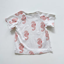 Load image into Gallery viewer, Nature Baby Organic T-Shirt Pink Seahorses (1y)
